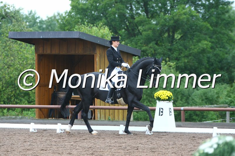 109M1160_Del Mondo_Dressur S_St. Georg.JPG